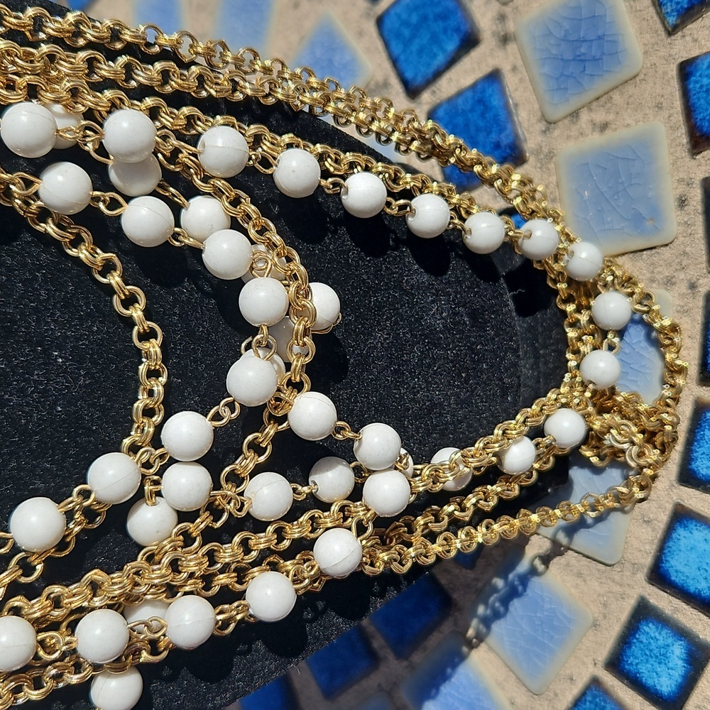 Vintage Goldtone Chains White Lucite Balls Draping Necklace - Picture 2 of 4